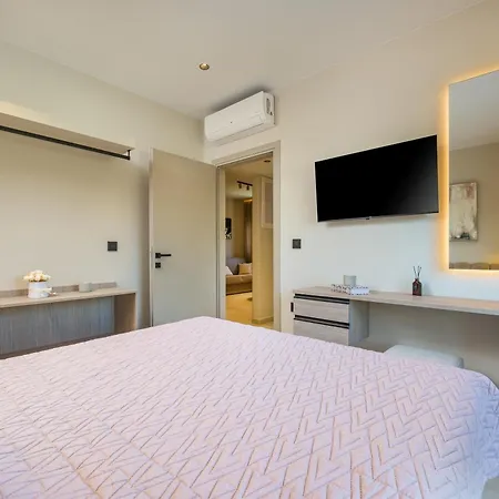 Msbeach Luxury Homes - Manolis Apartment *