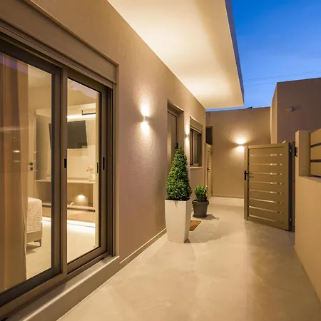 Msbeach Luxury Homes - Manolis Apartment *